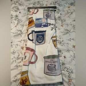 Gilmore Girls- Stars Hollow Printed Throw Blanket - White and Multicolor